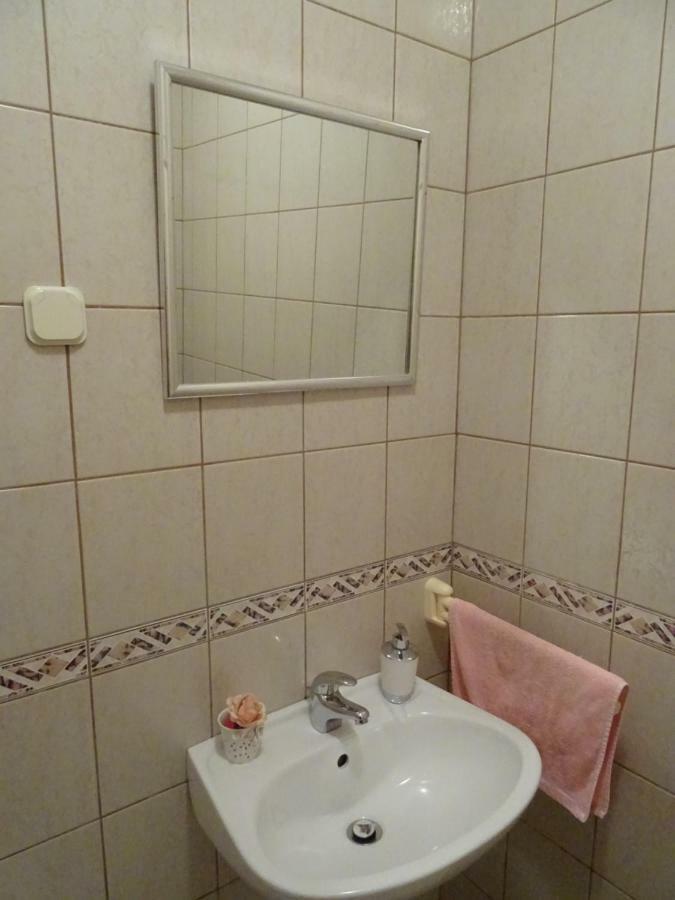 Apartman Iris S Terasom Rijeka Exteriör bild